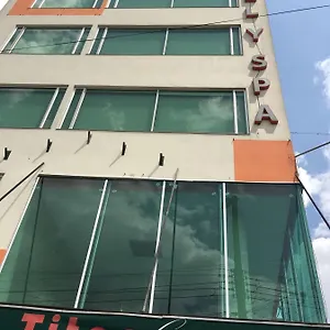 Titan & Hotel